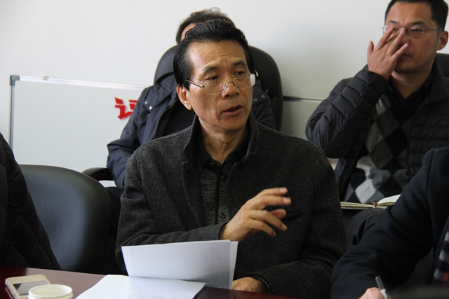 中國作協副主席何建明在懇談會上講話