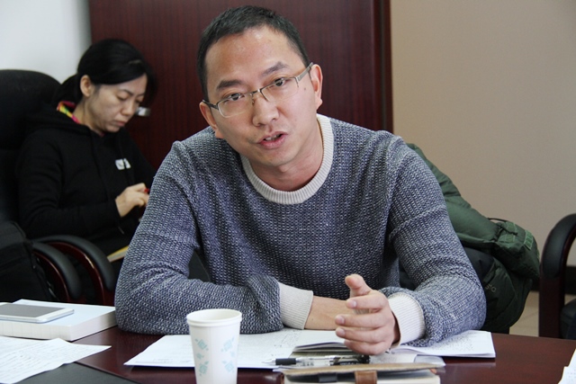 王國平在會上發言