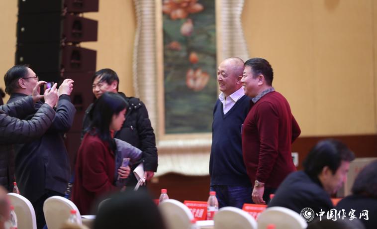 11月29日，與會者會場拍照留念