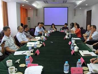 回應(yīng)時(shí)代生活 抒寫中國(guó)故事