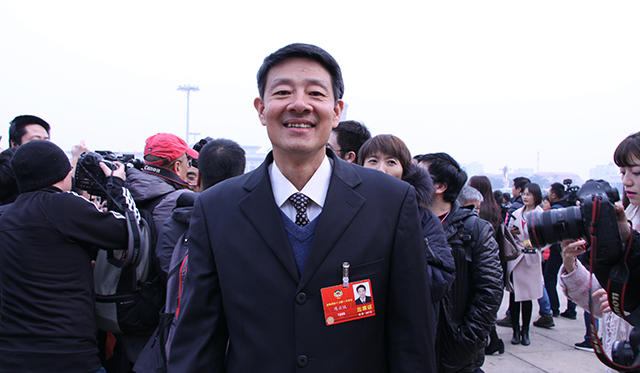 政協委員陳眾議