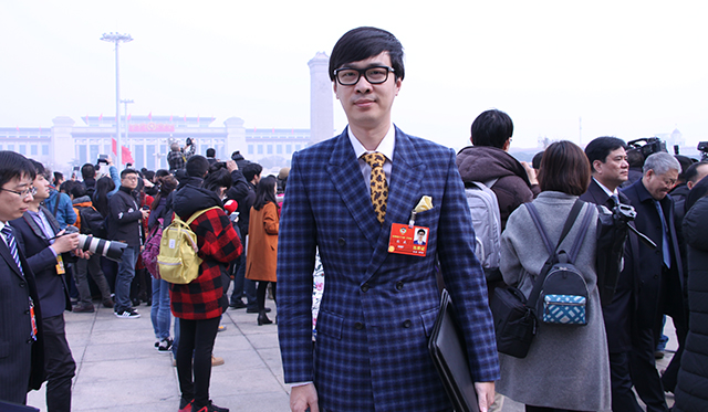 政協委員唐家三少