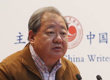 吉狄馬加：文學(xué)是讓我們靈魂相通的紐帶今天是一個(gè)復(fù)雜的世界，人類面臨著共同的困境、機(jī)遇和挑戰(zhàn)，命運(yùn)前所未有地聯(lián)結(jié)在一起。[詳細(xì)]