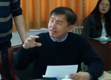 金泰成：文學(xué)傳播方式應(yīng)該大眾化后媒體時(shí)代的困境來(lái)自兩個(gè)方面，一方面是新媒體的壟斷，另一方面是舊媒體運(yùn)用系統(tǒng)的固著化。[詳細(xì)]