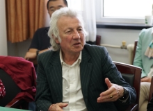 多米尼克?歐塔維：后媒體時(shí)代為文學(xué)帶來(lái)的可能性今天，誰(shuí)都可以創(chuàng)建節(jié)目，并將其傳播到任何他喜歡的地方。 [詳細(xì)]