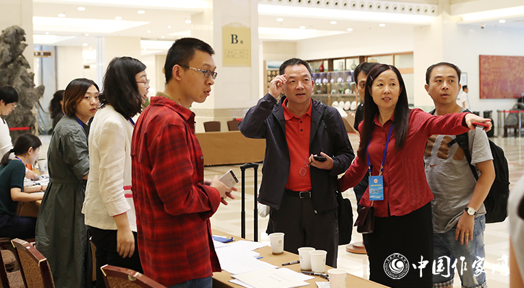 對，那邊是青春的方向