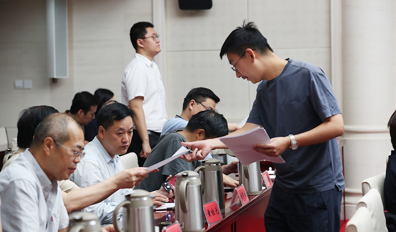 聯絡員分發、清點選票