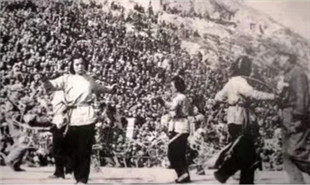 1943年,馬可為賀敬之詩《南泥灣》譜曲