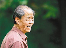 【陳忠實】	李國平丨《陳忠實：將自己滾燙的手指按在時代的脈搏上》；	邢小利丨《現實主義：從柳青到陳忠實》。