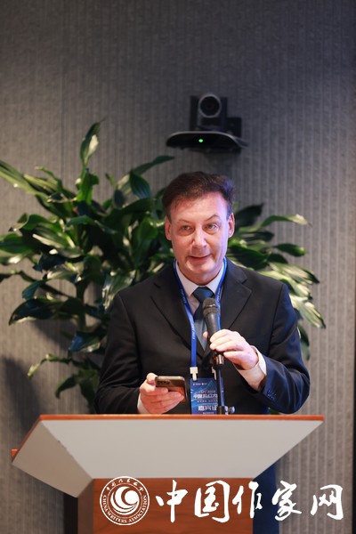 德國(guó)漢學(xué)家、歐洲科學(xué)院院士吳漠汀