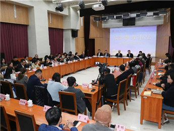 畫出最大同心圓——港澳作家創作研討會側記之一