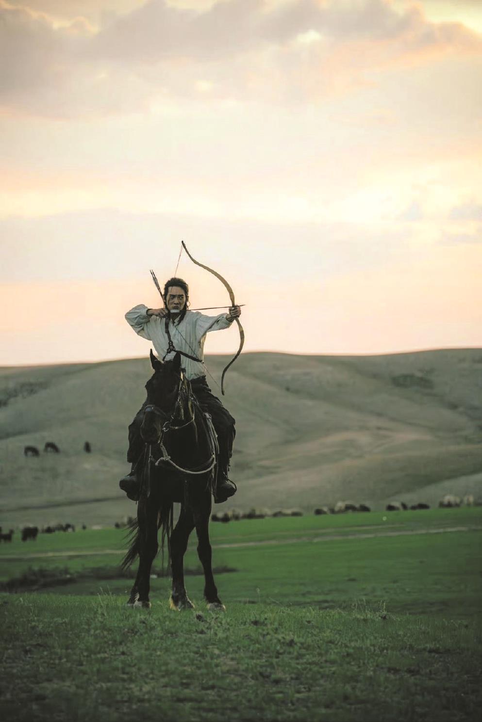 《我的阿勒泰》以自然之美、生命之美和敘事之美，為現(xiàn)實(shí)題材電視劇創(chuàng)作吹來(lái)清新質(zhì)樸之風(fēng)。