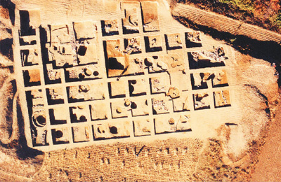 牛河梁遺址第十六地點全景