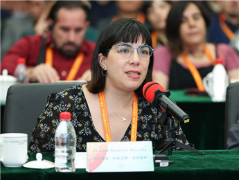 詩歌搭建橋梁，編織超越時空的紐帶