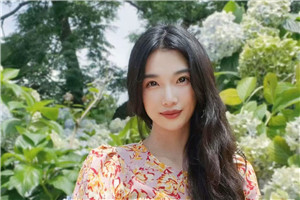 青年作者短篇佳作獎(jiǎng)：獲獎(jiǎng)作品《守護(hù)神》作者：王璐琪         獲獎(jiǎng)感言　我是一個(gè)很早就以寫字為生的人。14歲時(shí)，我看到雜志上的地址，靠自由投稿發(fā)表第一篇作品。十幾歲時(shí)的我用稿費(fèi)買零食，讀大學(xué)時(shí)用稿費(fèi)養(yǎng)自己。最初選擇文字出版行業(yè)，我沒有任何猶豫。這些年，我做過雜志編輯，現(xiàn)在是一名職業(yè)作家。